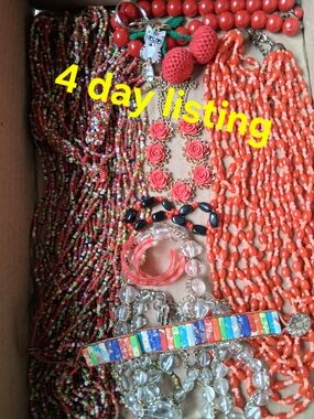 Fashion Jewelry Multi-Color Beaded Necklace Set with Coral Red and Clear Accents